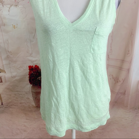 NEW J Crew Knit Good V Neck Linen Tee in Green - Picture 2 of 10